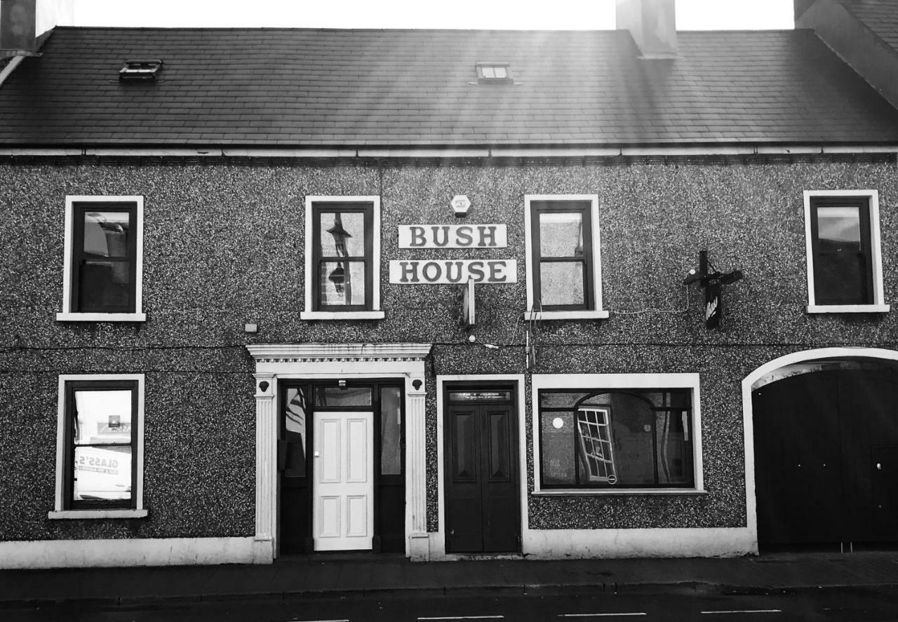 Bush House Accommodation - The Courthouse Apartment Bushmills Dış mekan fotoğraf